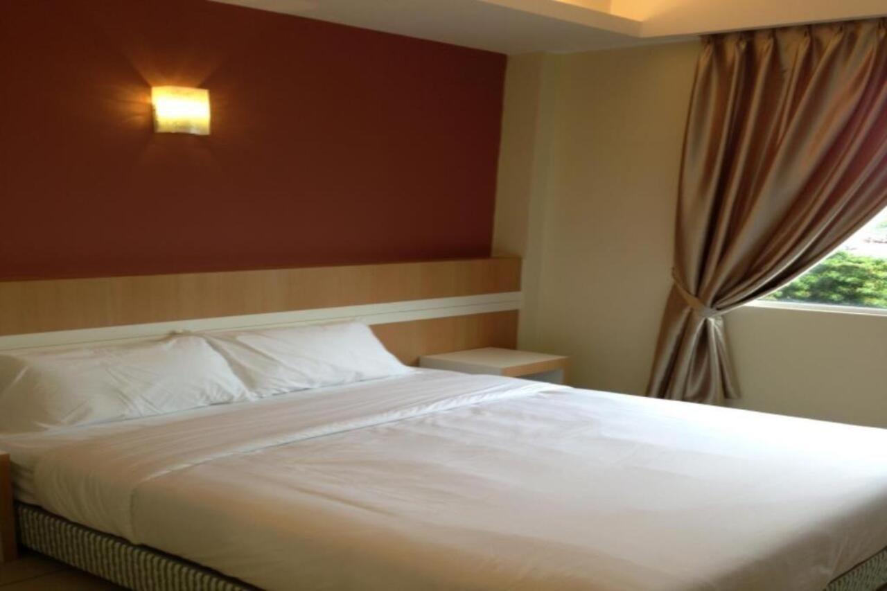 Caspari Hotel Tampin Bagian luar foto