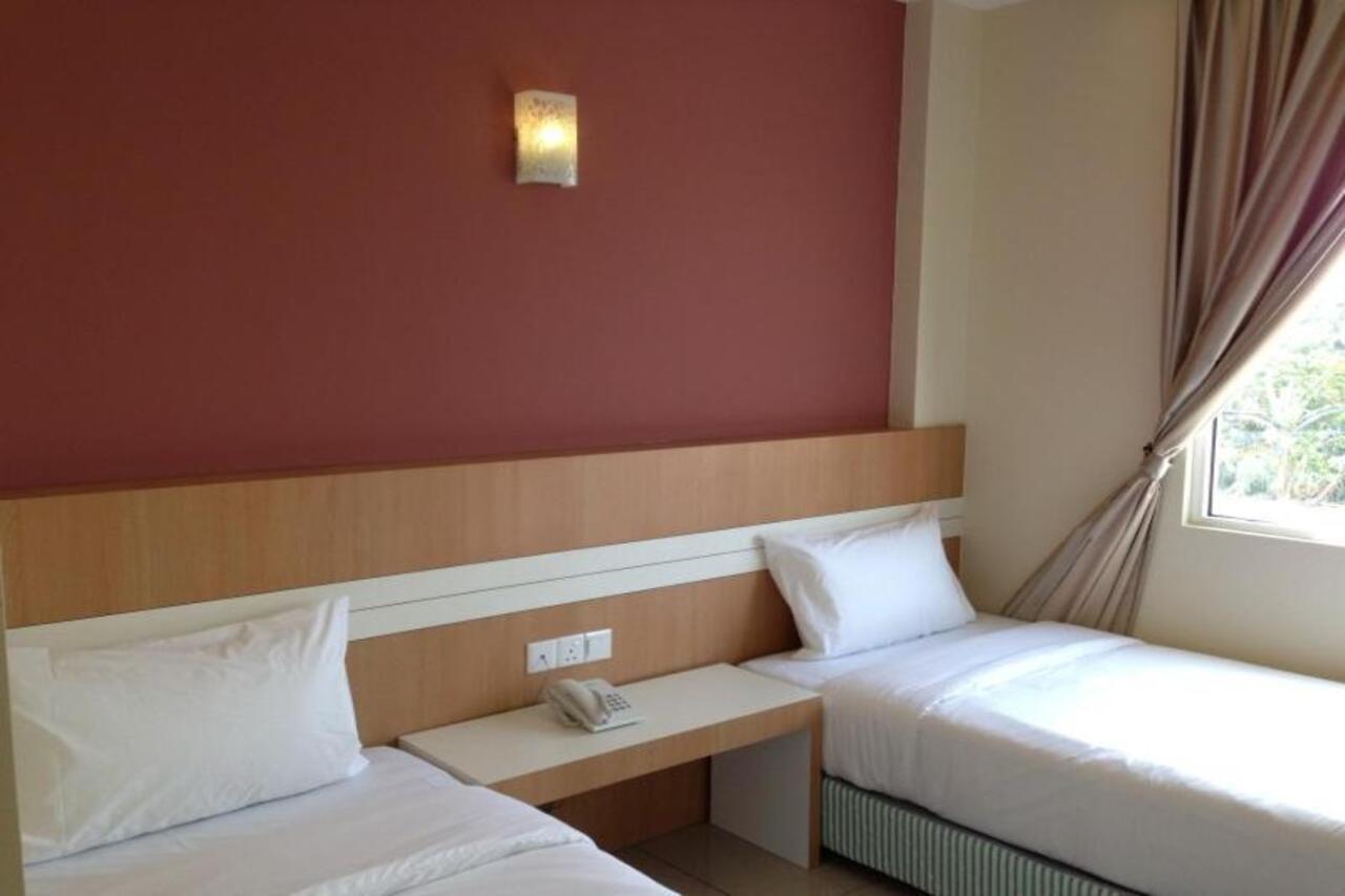 Caspari Hotel Tampin Bagian luar foto